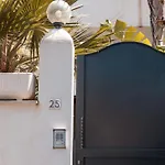 Oleandro Βίλα Alcamo Marina