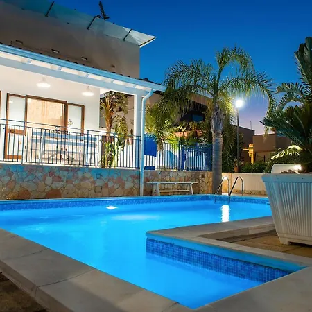 Oleandro Villa *