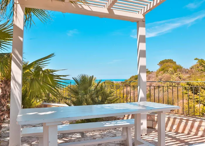 Oleandro 알카모 마리나